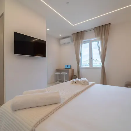 Sophora Guest house *